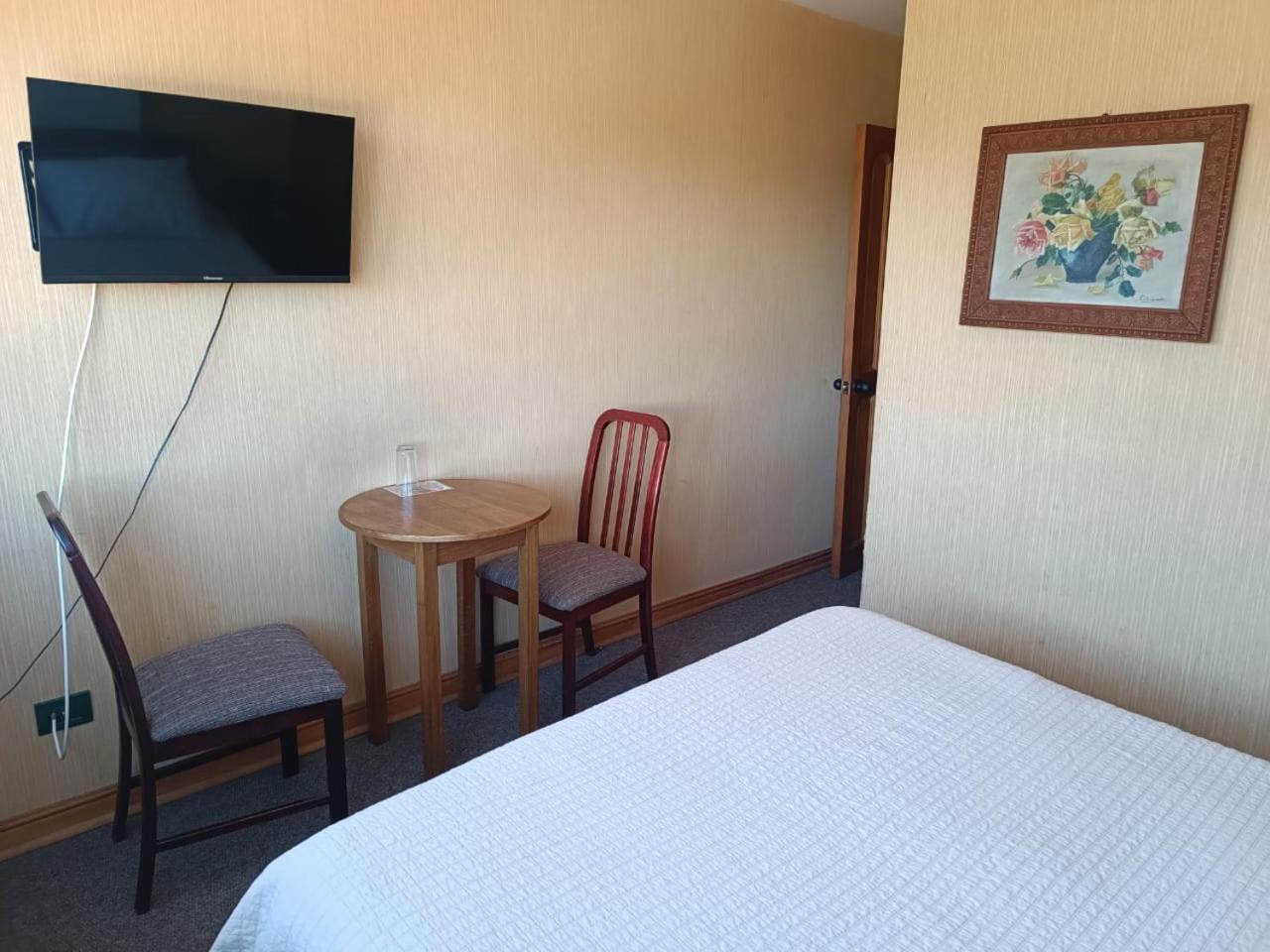 Hotel Antupiren Puerto Montt Bagian luar foto