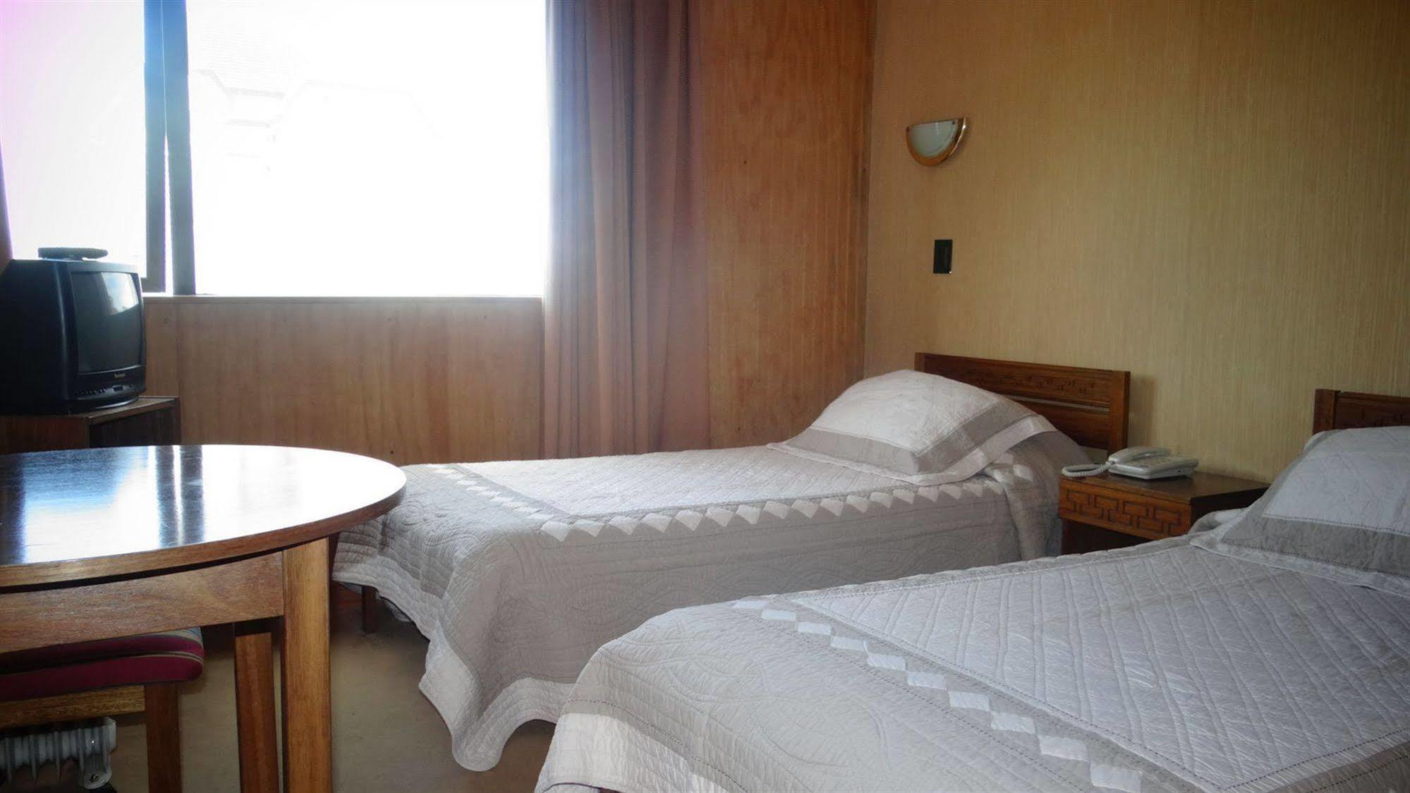 Hotel Antupiren Puerto Montt Bagian luar foto