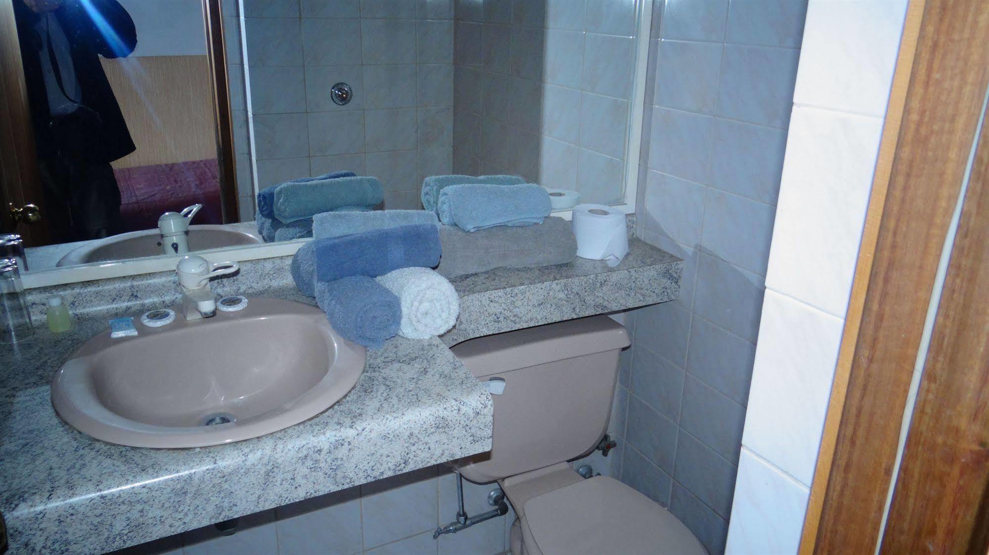 Hotel Antupiren Puerto Montt Bagian luar foto